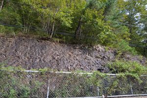 동경}} 129° 15′ 21.0″