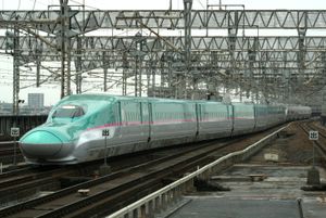 일본의 신칸센 E5계 전동차