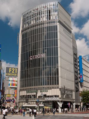 QFRONT 빌딩 외관