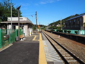 승강장 (2017년 6월)