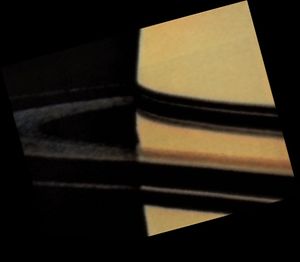 1979년 9월 1일 파이어니어 11호가 찍은 토성 사진