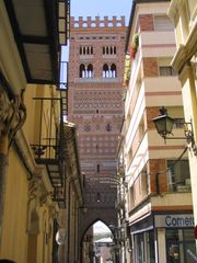 무데하르 양식의 탑