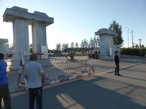 국경 경비병이 있는 경우에는 정면 촬영 금지