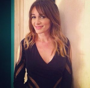 베로니카 로자노 – 토크쇼 Cortá por Lozano의 진행자.