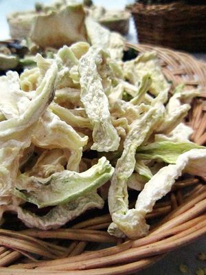 무말랭이 (말린 무)