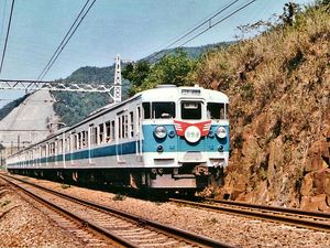 한와선에서 과거 운행되었던 신쾌속 (1978년 9월)