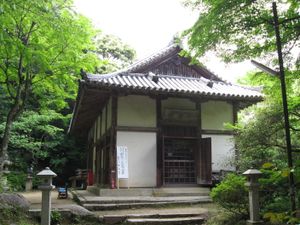 가사기데라 쇼가츠도(본존 미륵 마애불의 예당)