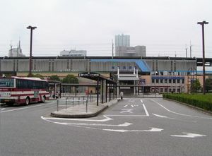 역 리뉴얼 전 북쪽 출구 (2005년 7월)