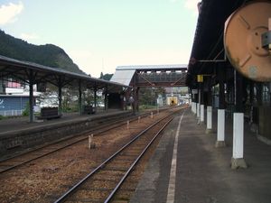 역 구내 (2009년 10월, 안쪽이 기타노 방면)