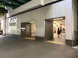 리뉴얼 후 북쪽 출구 (2018년 10월)