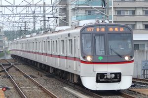 후기 전면부 디자인