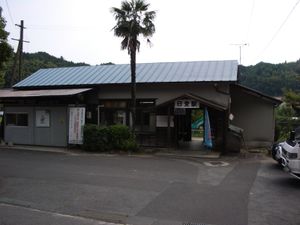 역사 (2005년 8월, 개수 공사 전)