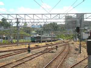 역 구내 (신구 방면)
