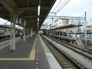 교토선 승강장（2007년 8월）