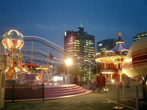 모자이크 가든 동문