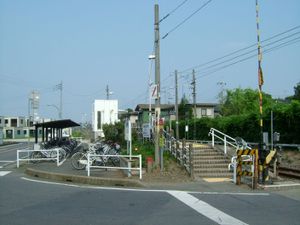 역 입구 (2008년 4월)