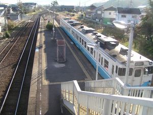 역 구내 (2004년 12월, 과선교에서)