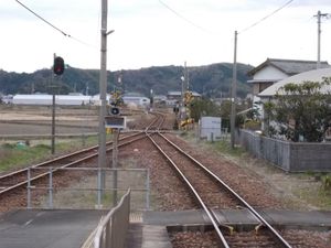 승강장에서 하노우라 방면을 바라봄 (2019년 1월)