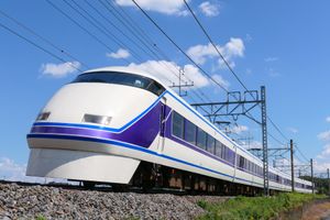 도부 철도 100계"미야비" 편성