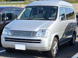 혼다 스텝 왜건 필드덱 정측면