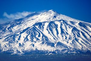 겨울철 에트나산