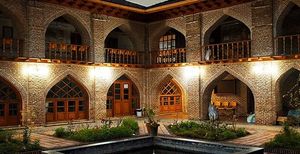 아몰 구시가지의 아가 아바스 모스크