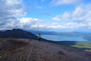 히가시야마에서 본 후푸시 산과 시코츠호
