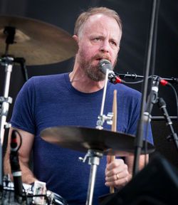 팻 마호니(드럼)