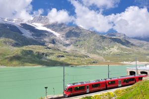 비안코 호와 캄브레나 빙하