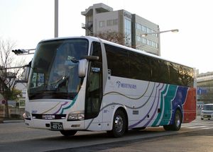 하이웨이 라이너엠블럼 미장착메이테츠 버스