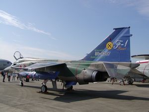 퇴역 기념 도장이 칠해진 267호기(좌현 후방)