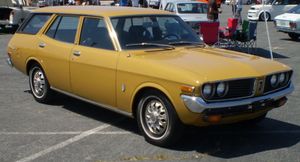 토요타 코로나 마크 II(왜건 중기형) 정측면