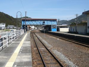 하세 측에서 본 승강장