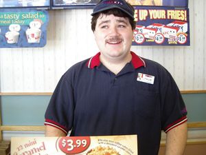 KFC 종업원의 유니폼