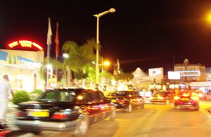 밤의 프로타라스 거리