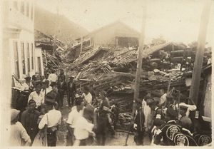 지진 발생 직후의 돗토리시 요시카타초 부근(돗토리현립 문서관 소장)