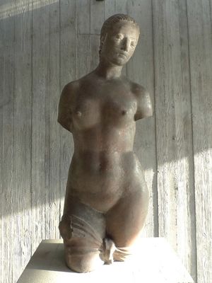 여성 토르소 (거대한 서 있는 여인의 토르소) (1910)