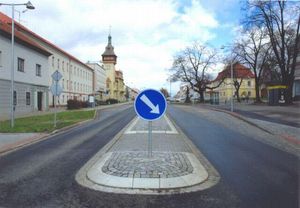 체코 나파예들라의 교통섬