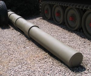 이스라엘 포병대 박물관에 전시된 M110 "카돔" 포신