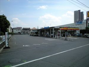 북쪽 출구 로터리 완성 전까지 사용되었던, 구・북쪽 출구 버스 터미널 (2010년 5월)