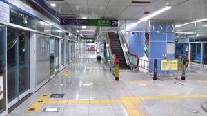 승강장 (2018년 4월)