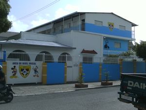 에우제니오 마리아 데 호스토스 학교