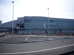 정비중인 북쪽 출구 역전 광장 (2007년 2월)