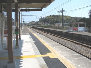 단선화 전의 승강장 (2007년 3월)