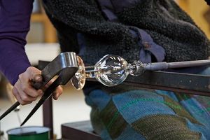 바닥을 만드는 모습