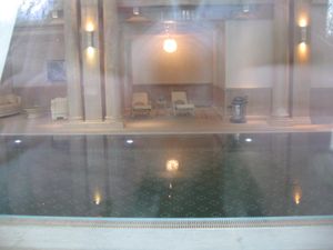 아쿠아 디스코텍 근처 수영장