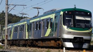 어린이 나라선의 임시 운용을 하는 도큐 7000계