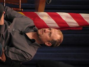 사진 작가 트레버 파글렌 (MFA 2002)