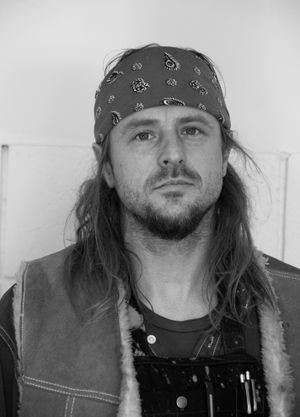 설치 예술가 스터링 루비 (BFA 2002)