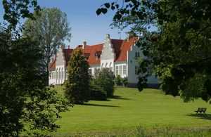 뢰네베크스홀름